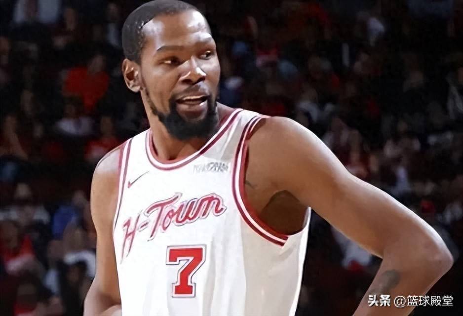 爱游戏体育关于从国际比赛日阿贾克斯备战意甲到巴塞罗那状态回暖，杜兰特连续七场比赛得分超过败北的信息